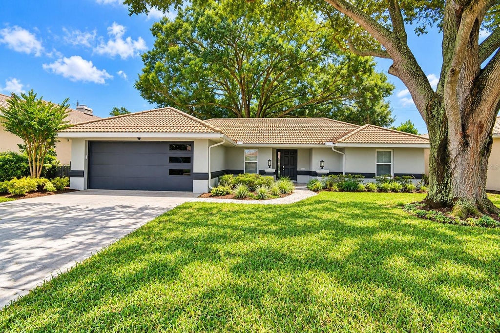 Photo of 106 Harbor Way, Auburndale, FL 33823 (MLS # P4940115)