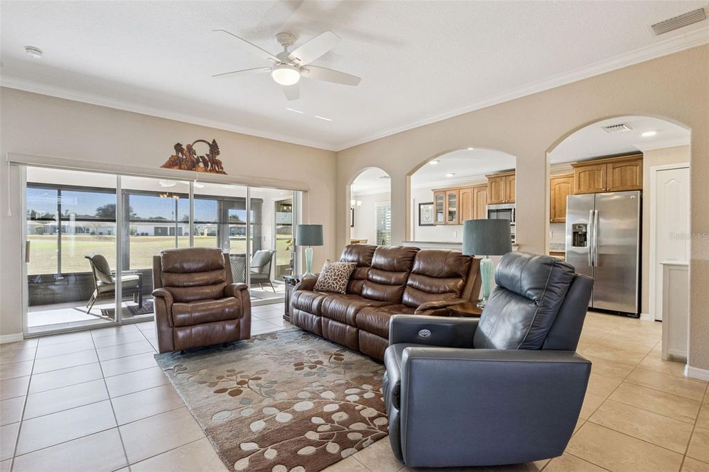 Photo of 27143 Roanoke Drive, Leesburg, FL 34748 (MLS # G5106223)