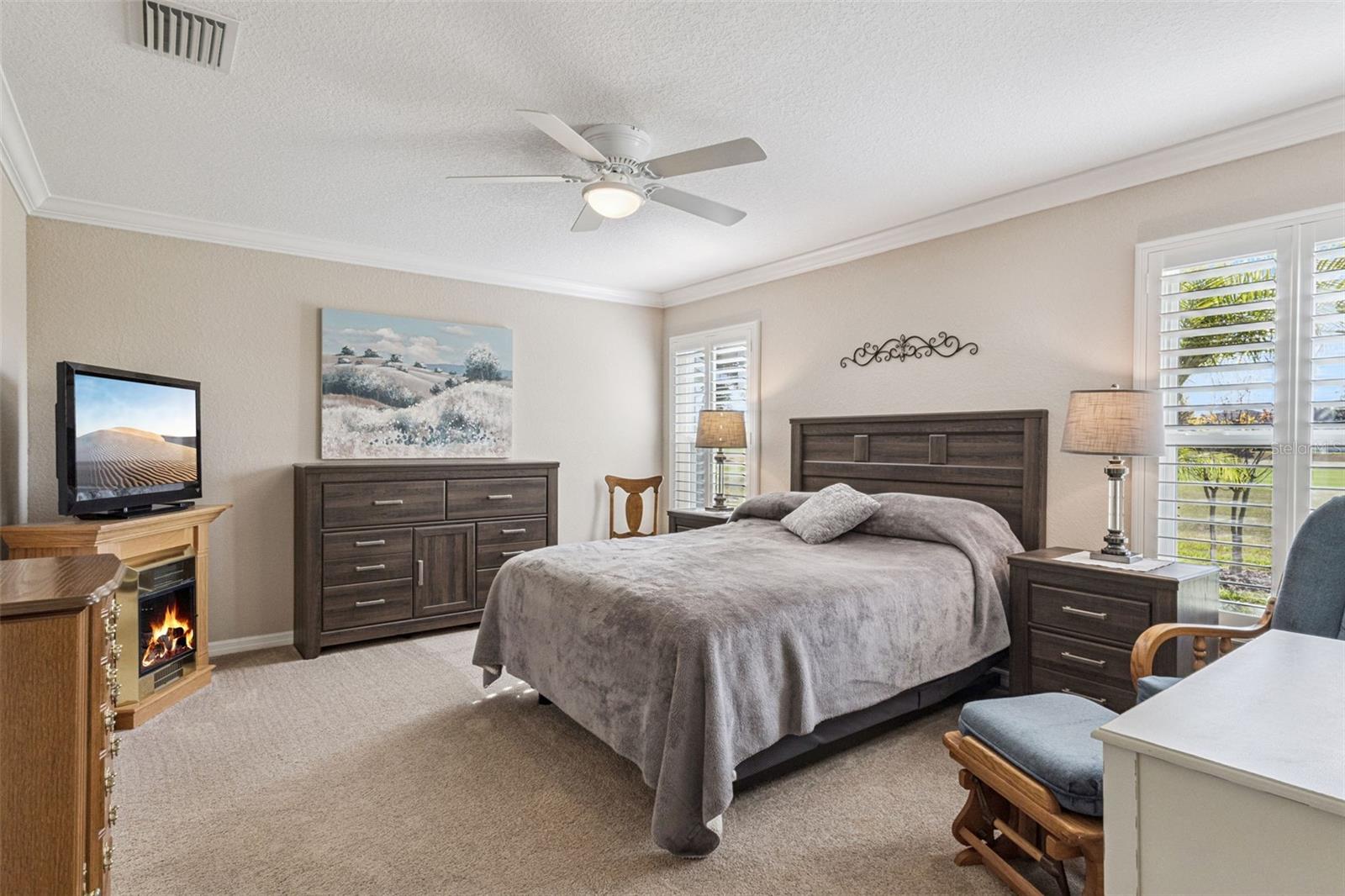 ARLINGTON RIDGE - Residential