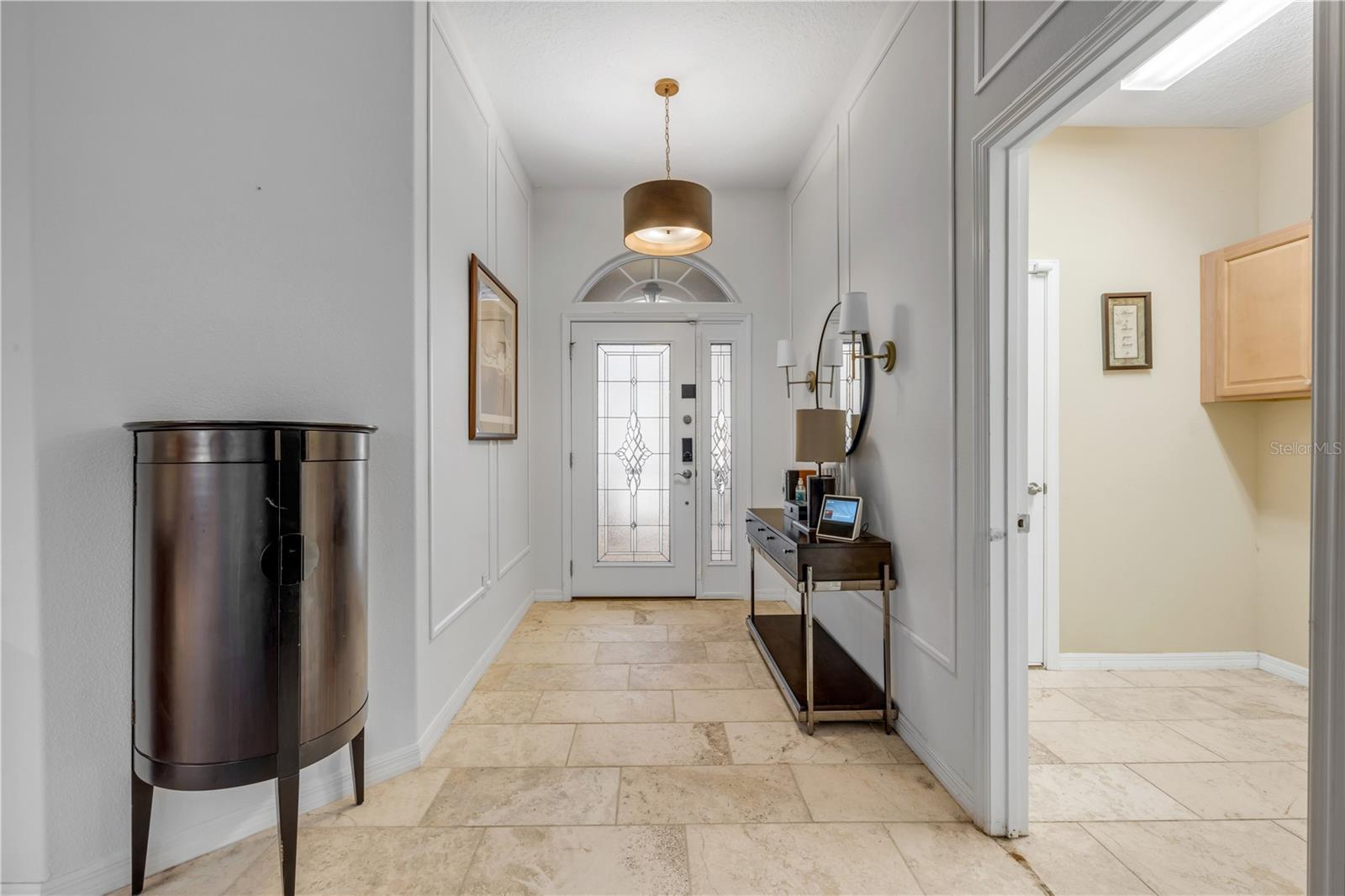 6 PROMENADE PLACE