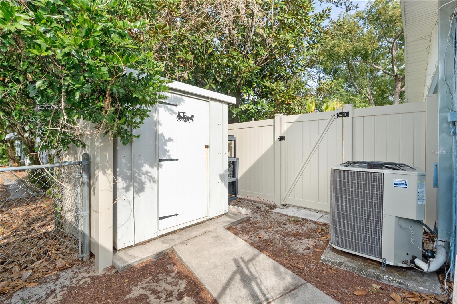 HILLANDALE - Residential