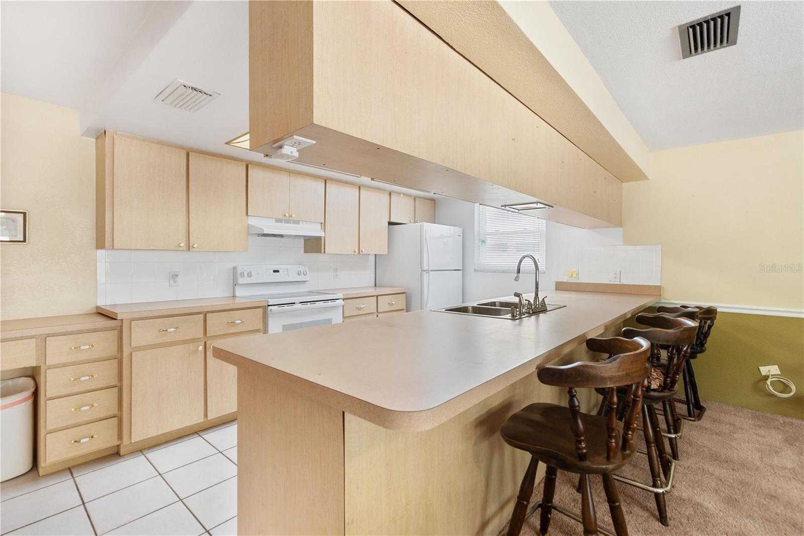 HILLANDALE - Residential