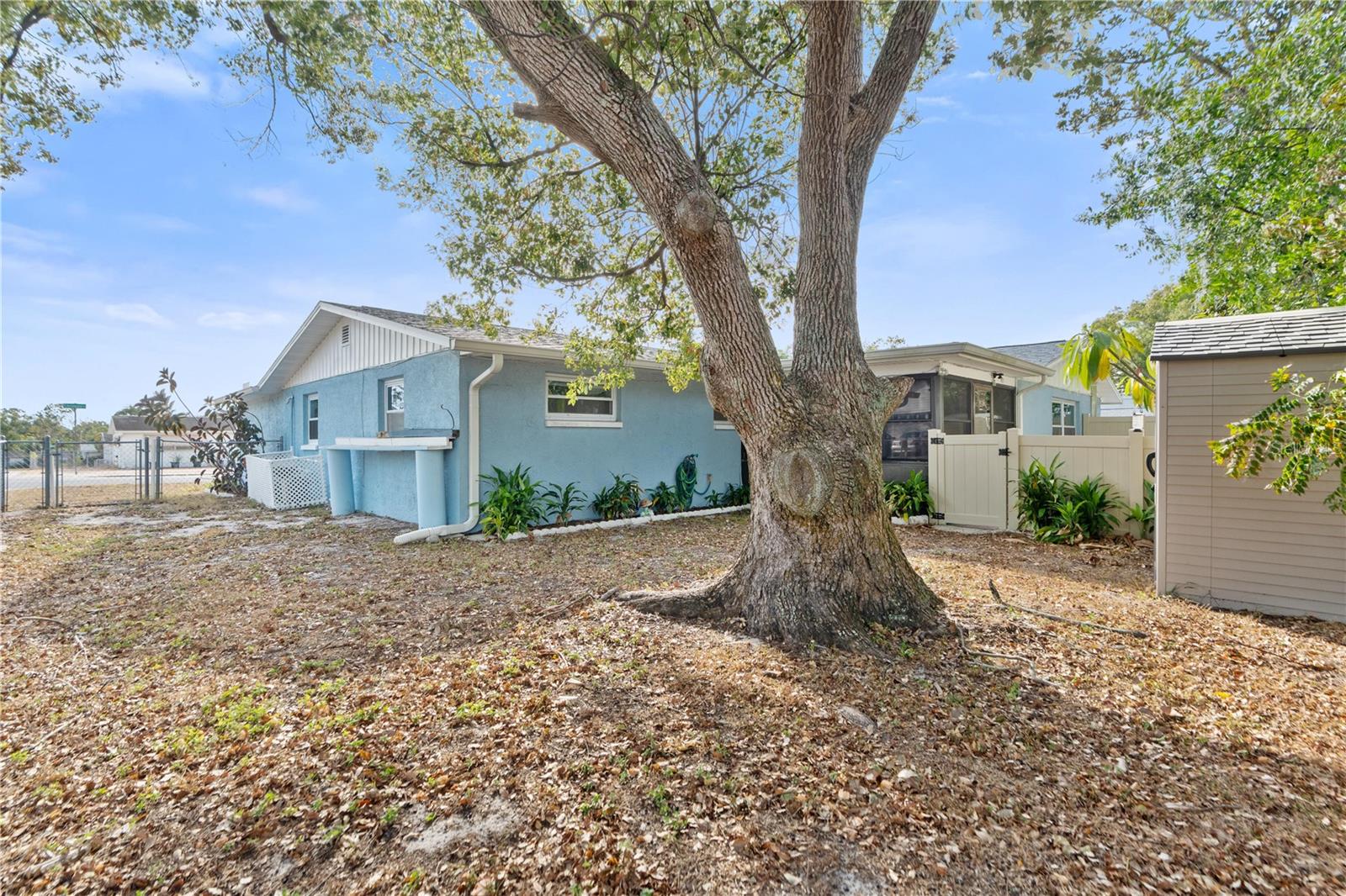 HILLANDALE - Residential