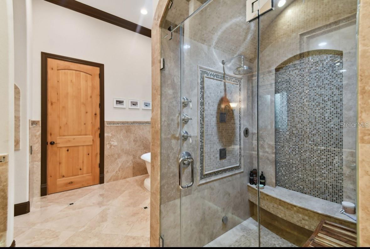 BAYPORT VILLAGE - Residential