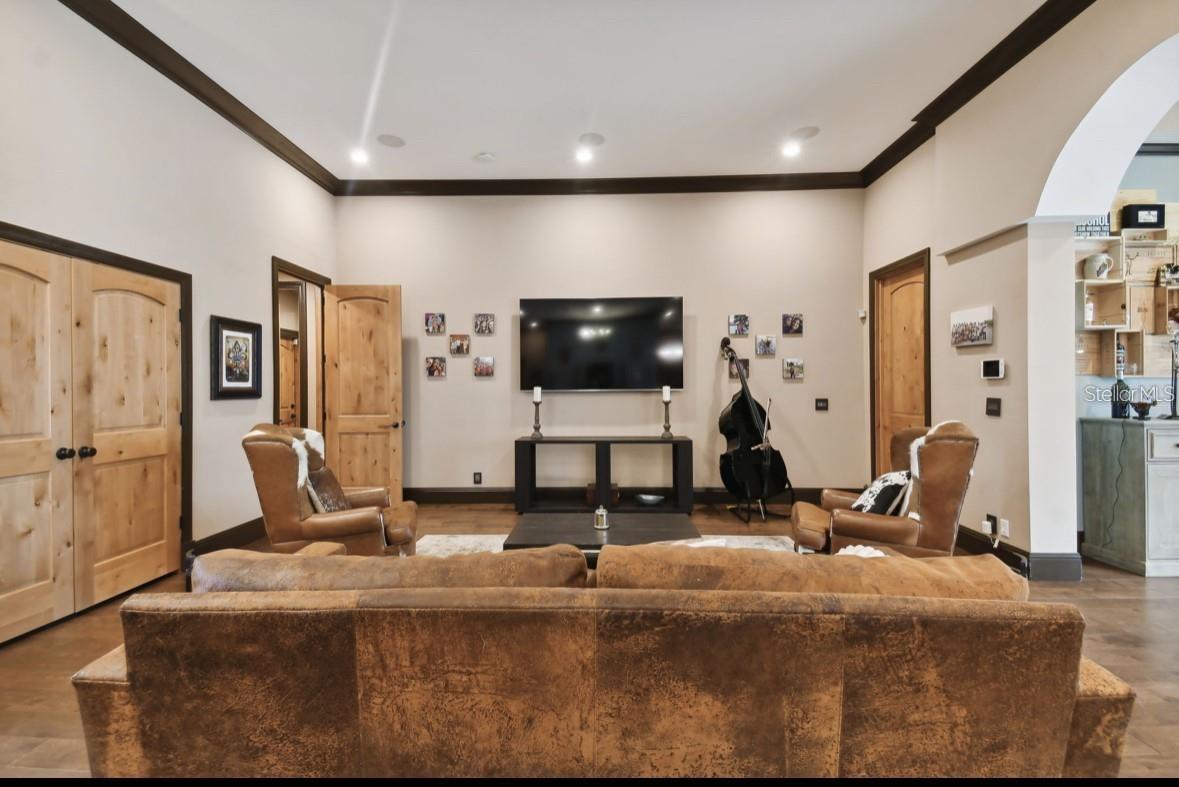 BAYPORT VILLAGE - Residential