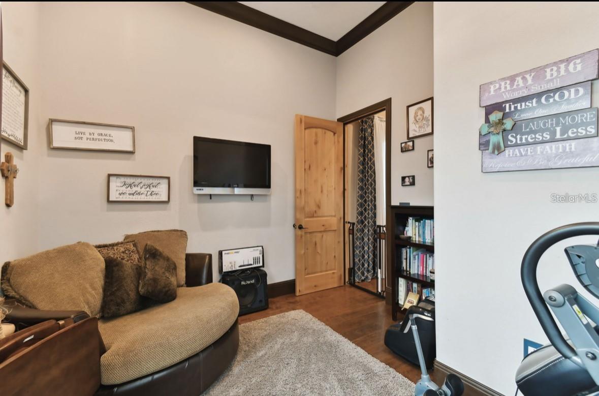 BAYPORT VILLAGE - Residential