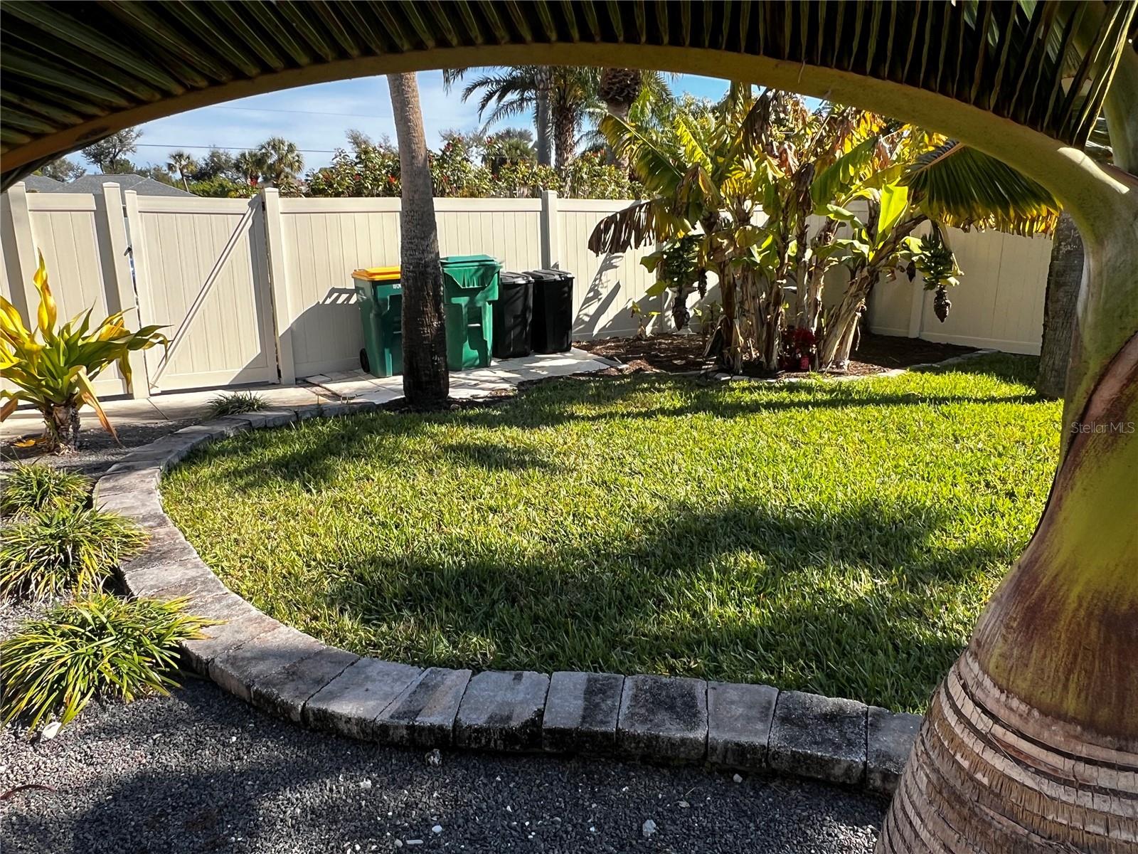 ROTONDA WEST BROADMOOR - Residential