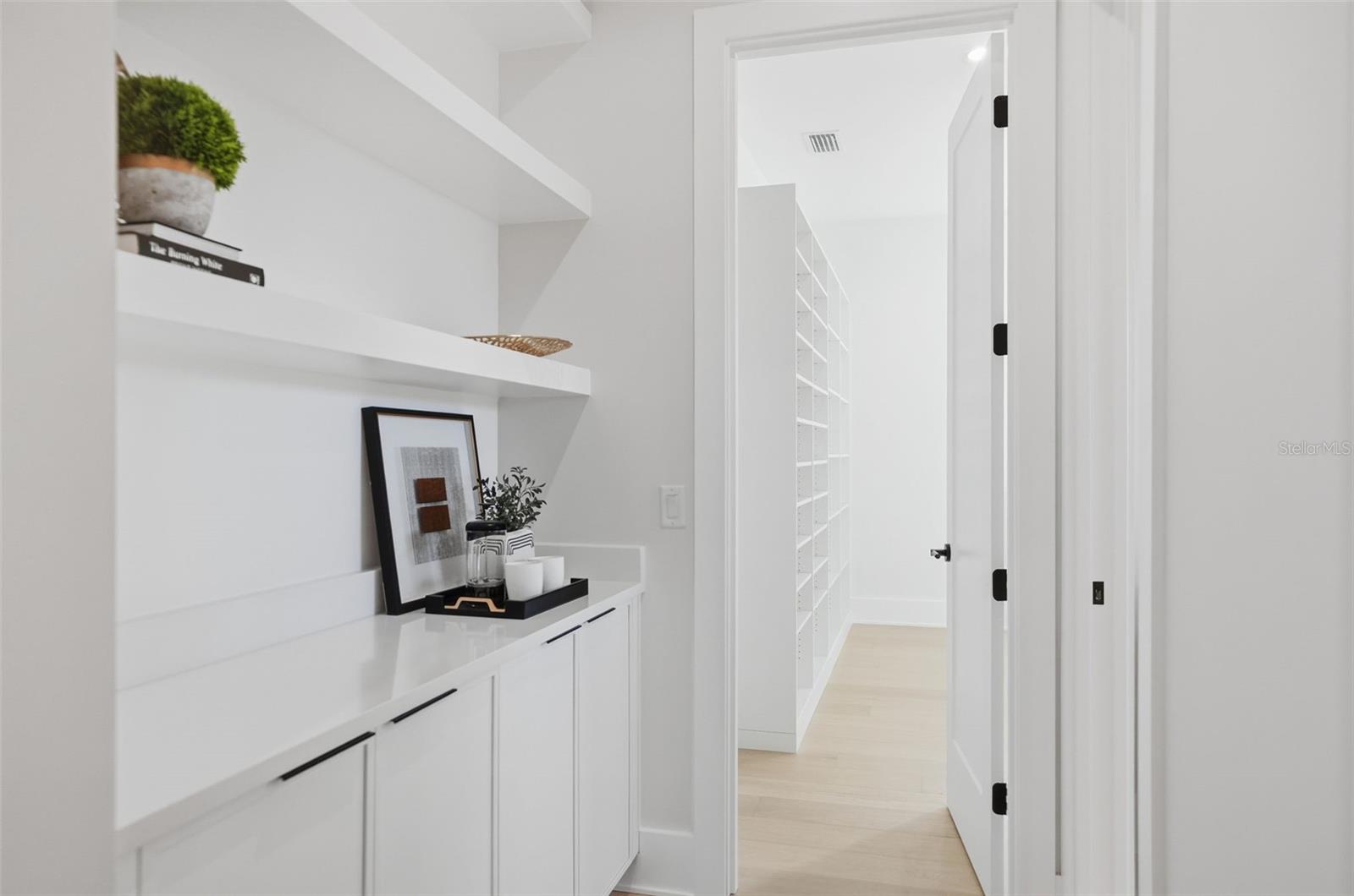 MINNEOLA - Residential