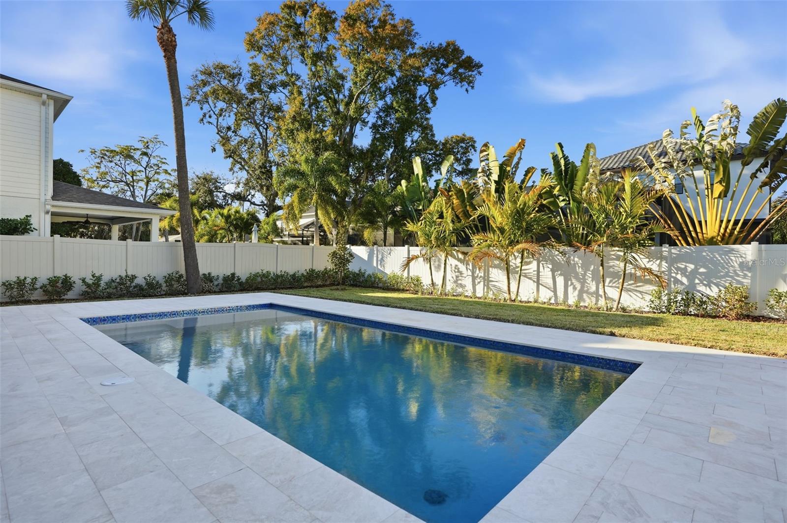 MINNEOLA - Residential