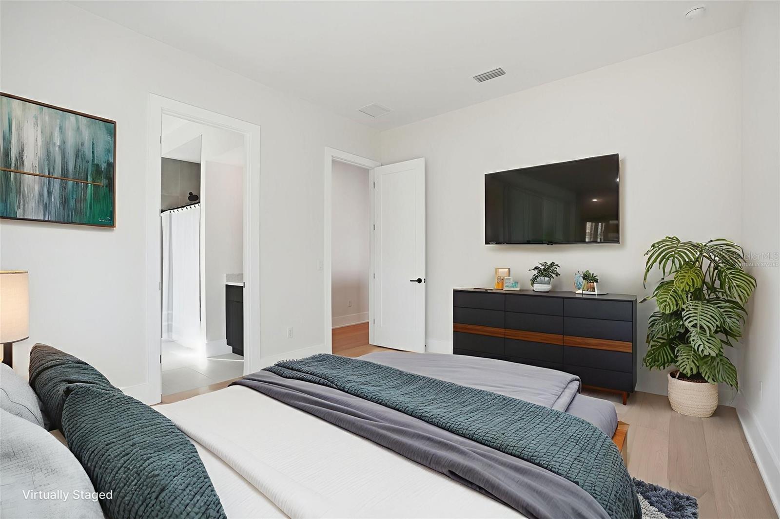 MINNEOLA - Residential