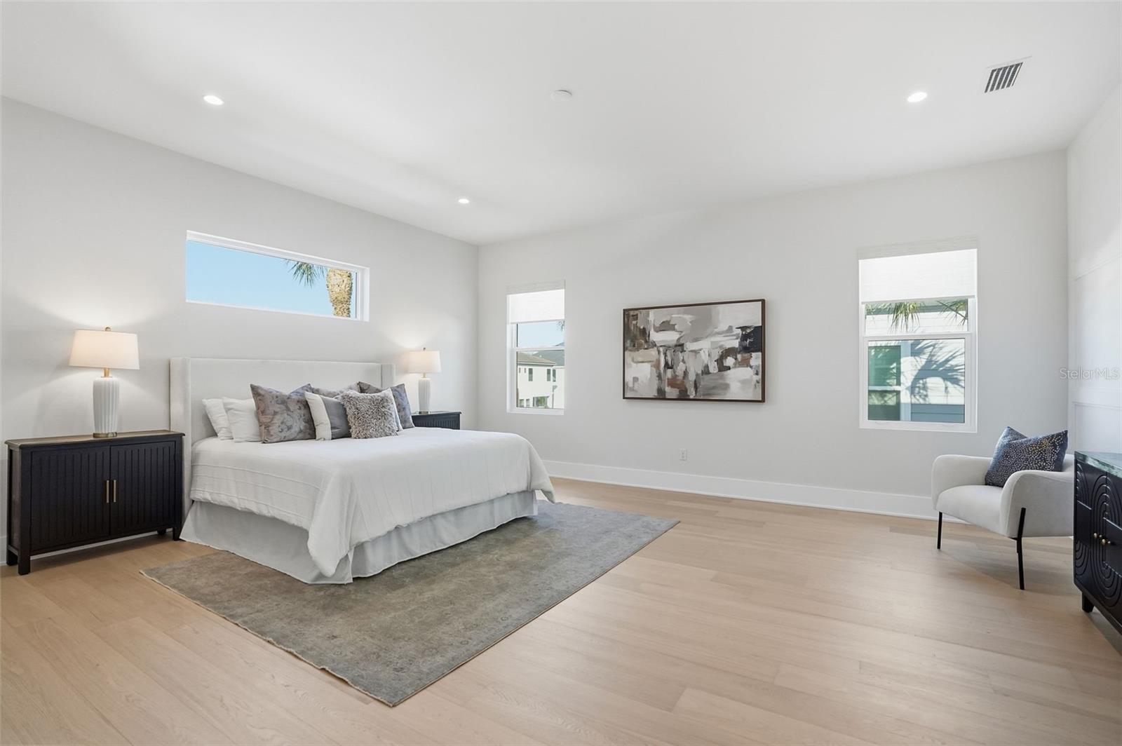 MINNEOLA - Residential