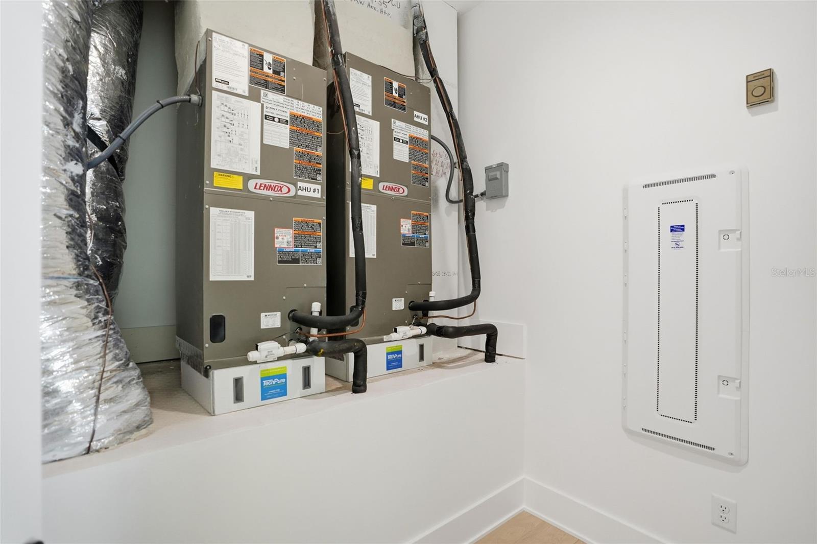 MINNEOLA - Residential