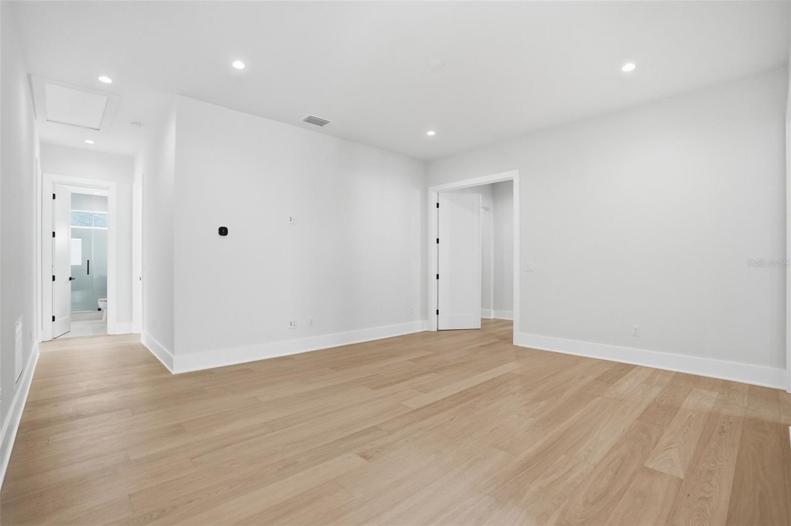 MINNEOLA - Residential