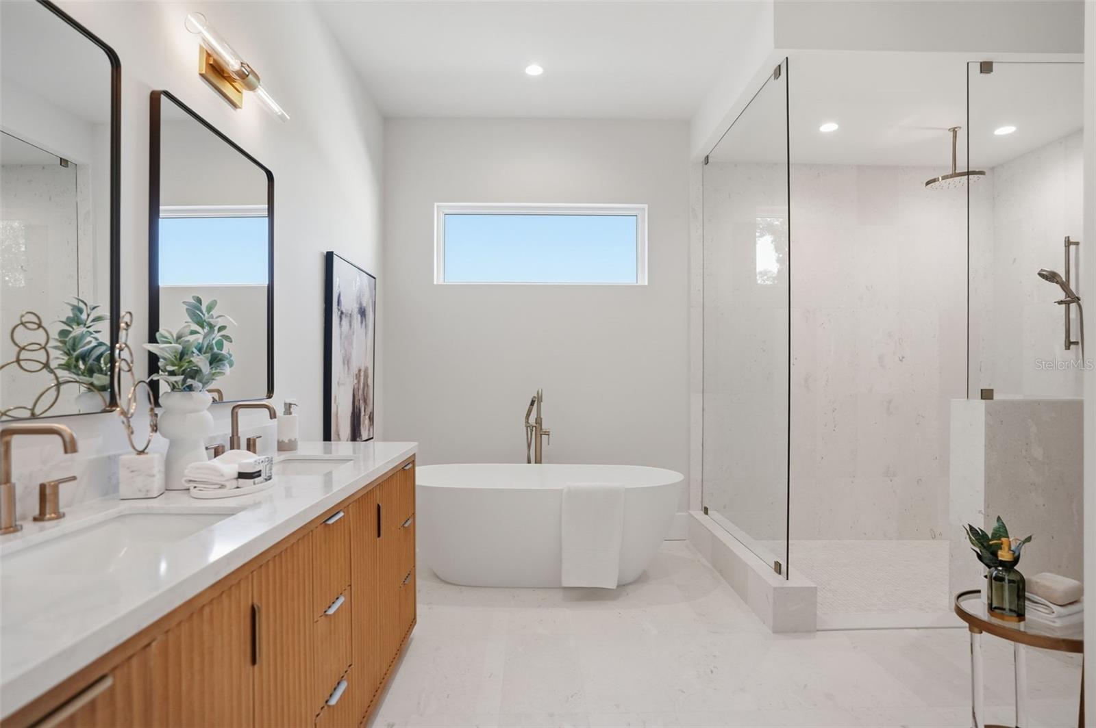 MINNEOLA - Residential