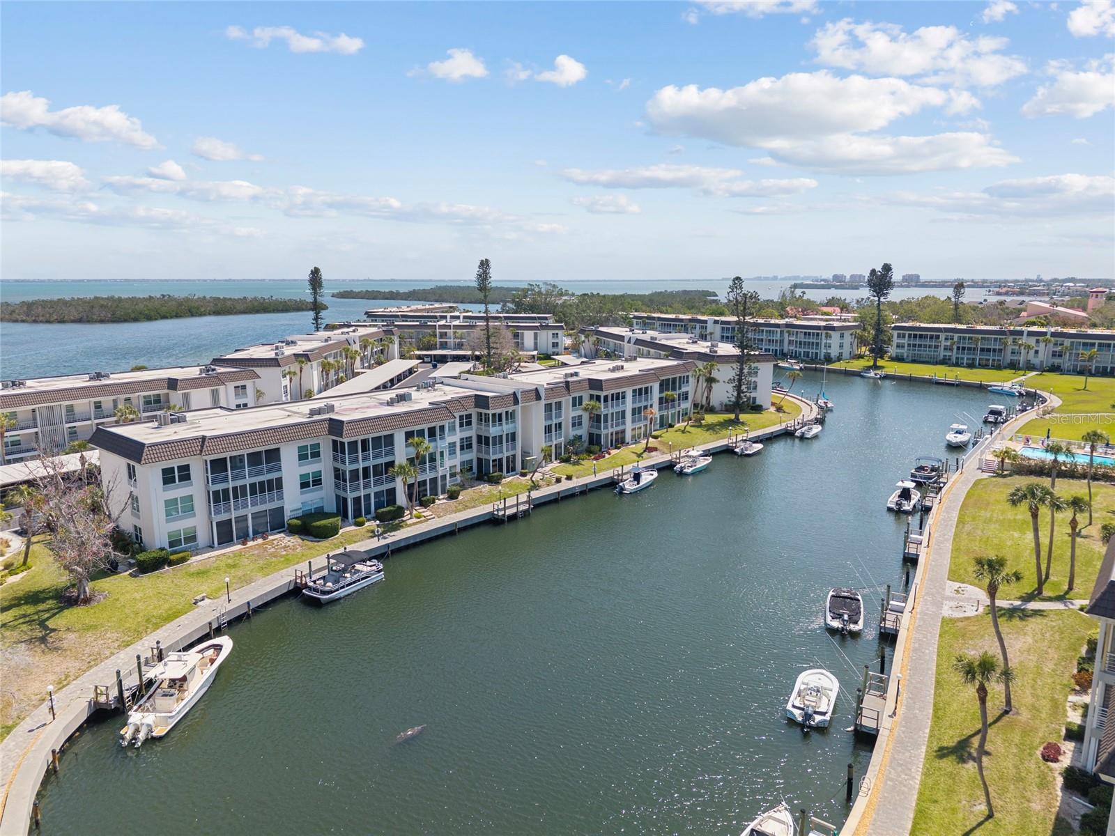 LONGBOAT HARBOUR - Residential