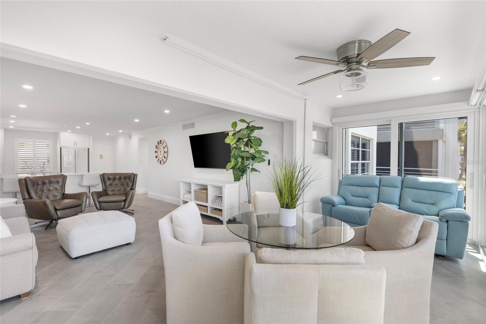 LONGBOAT HARBOUR - Residential