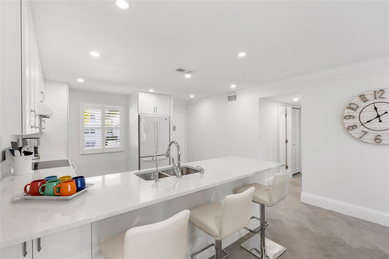 LONGBOAT HARBOUR - Residential