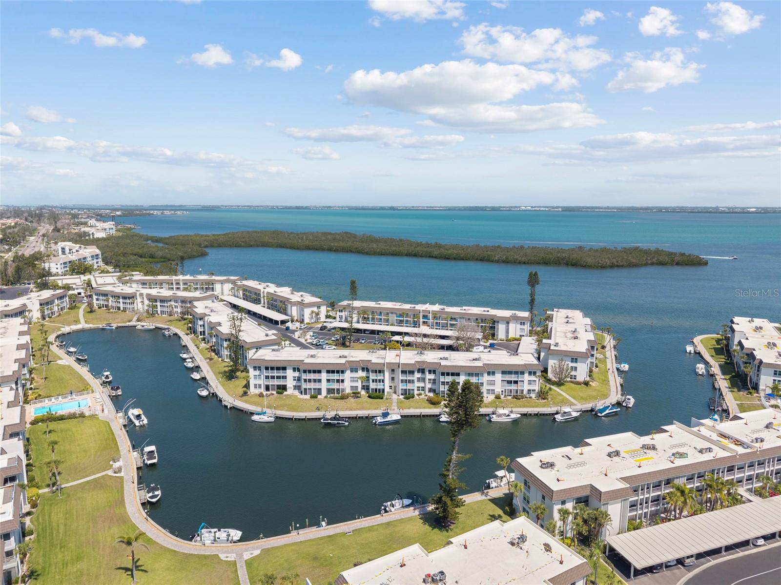 LONGBOAT HARBOUR - Residential