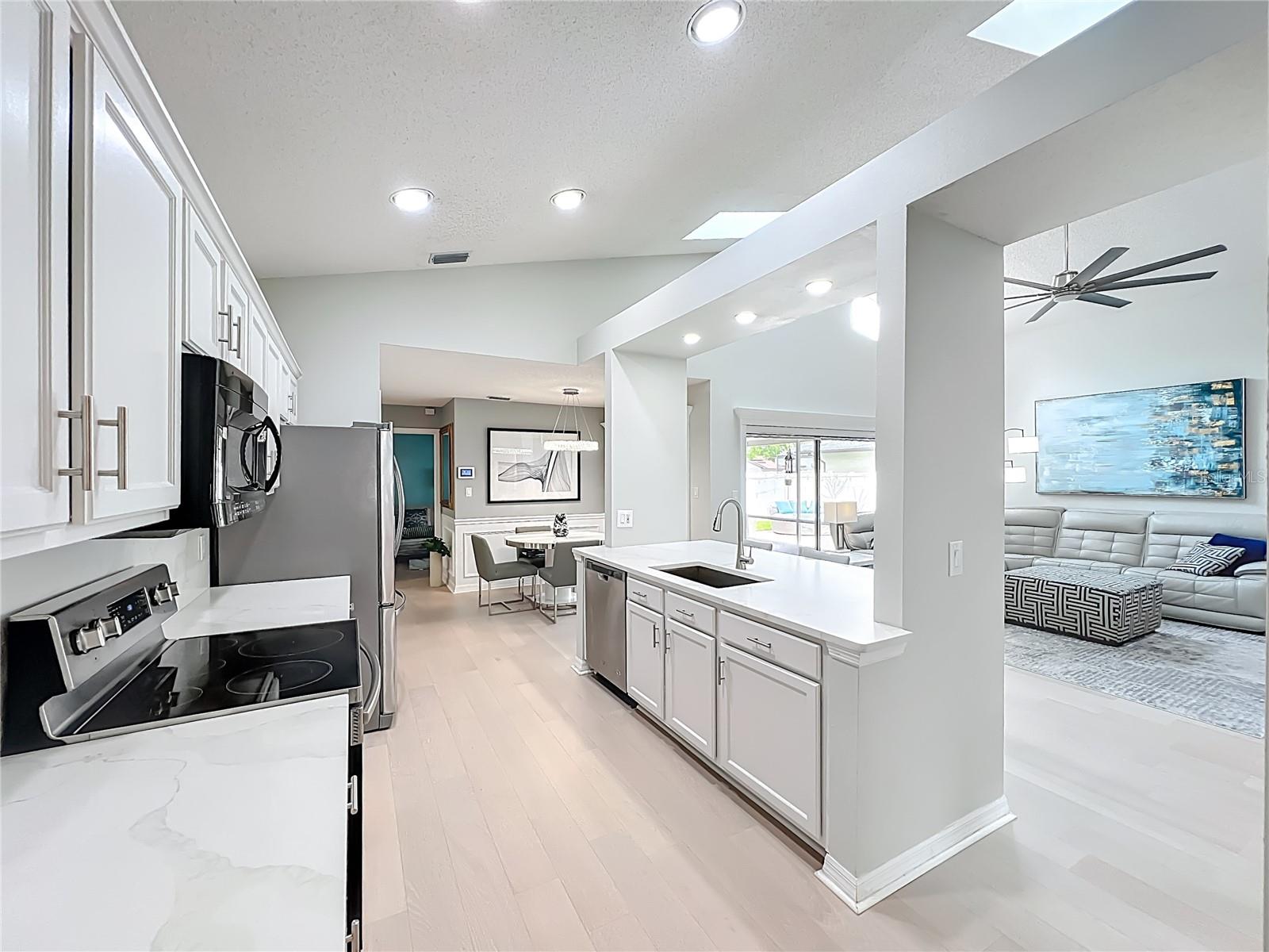 SANLANDO SPGS LAKE OAKS SEC - Residential