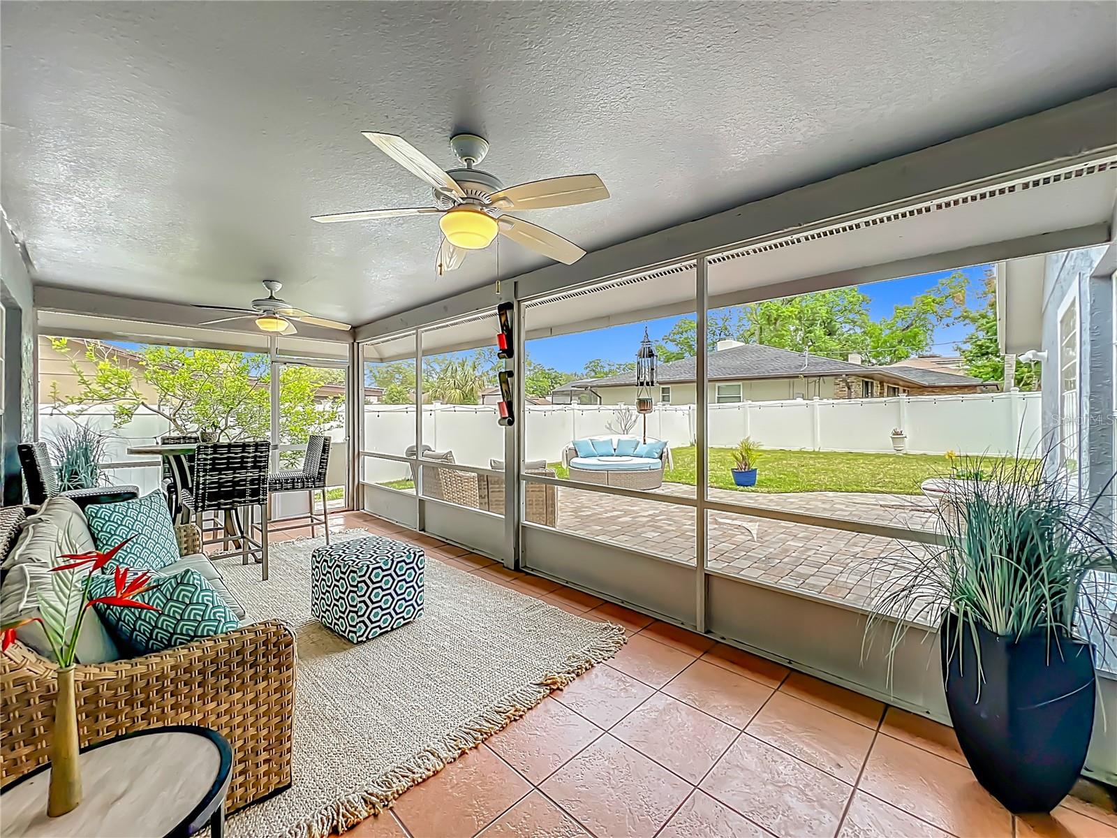 SANLANDO SPGS LAKE OAKS SEC - Residential