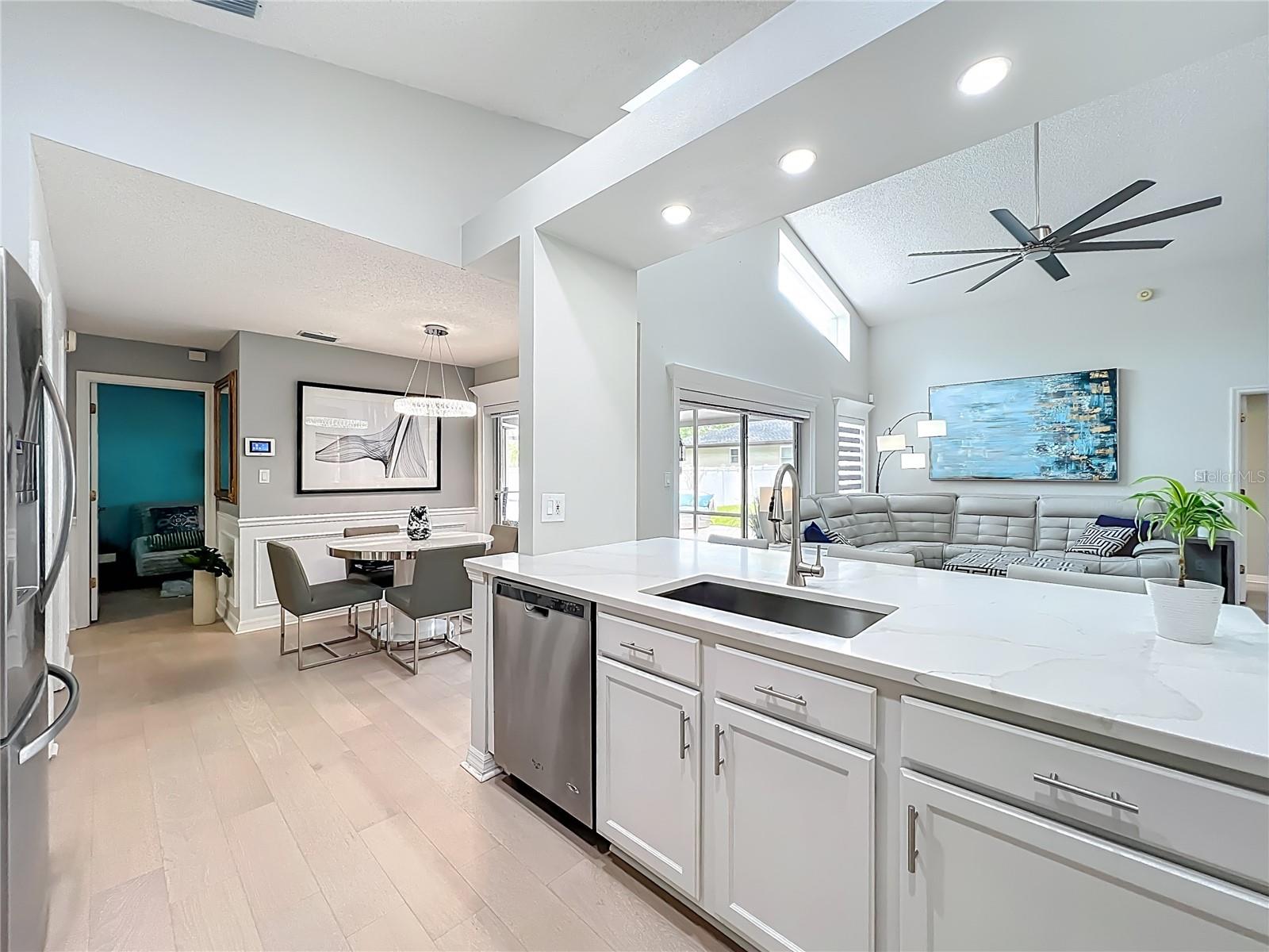 SANLANDO SPGS LAKE OAKS SEC - Residential