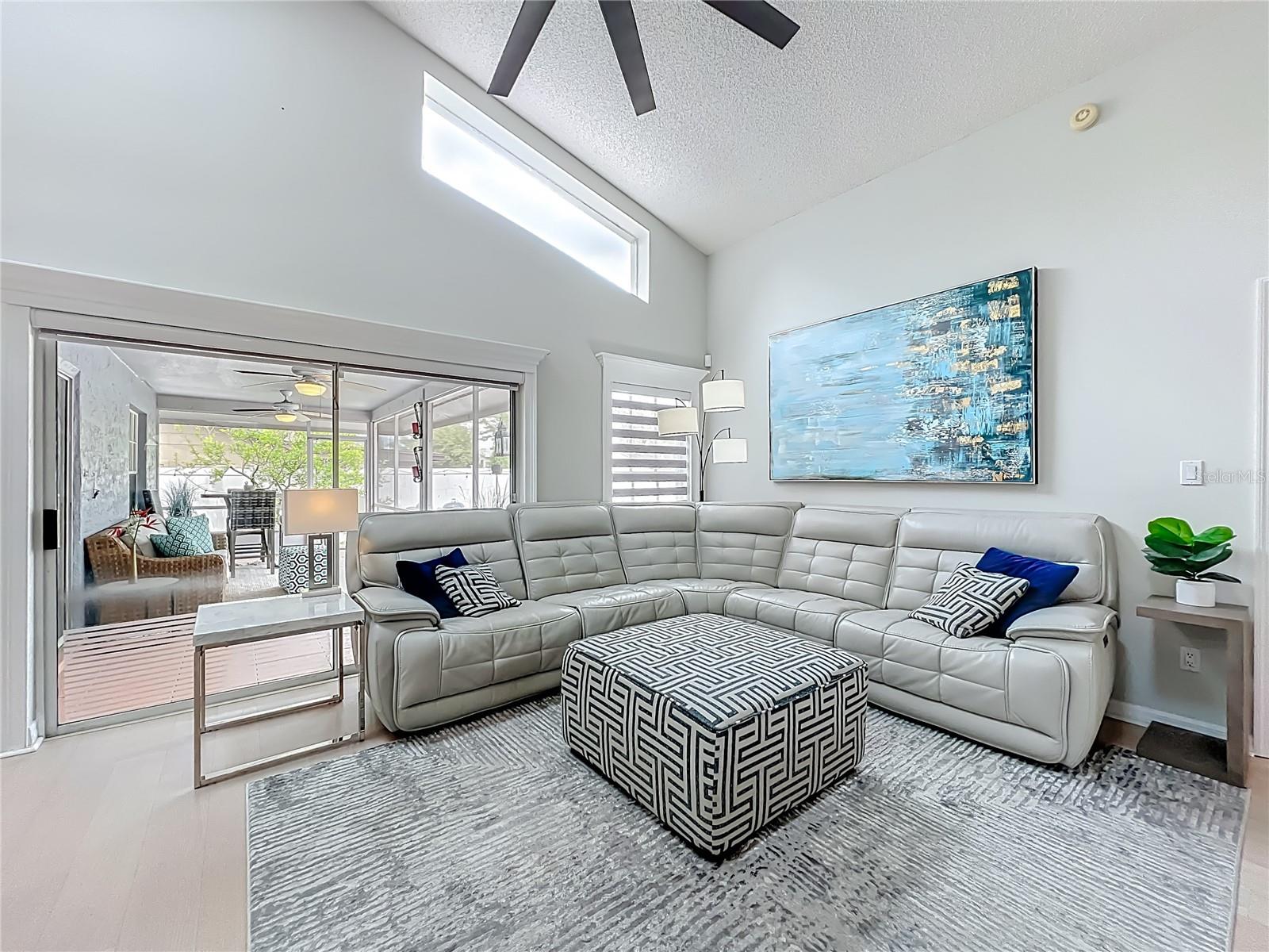 SANLANDO SPGS LAKE OAKS SEC - Residential