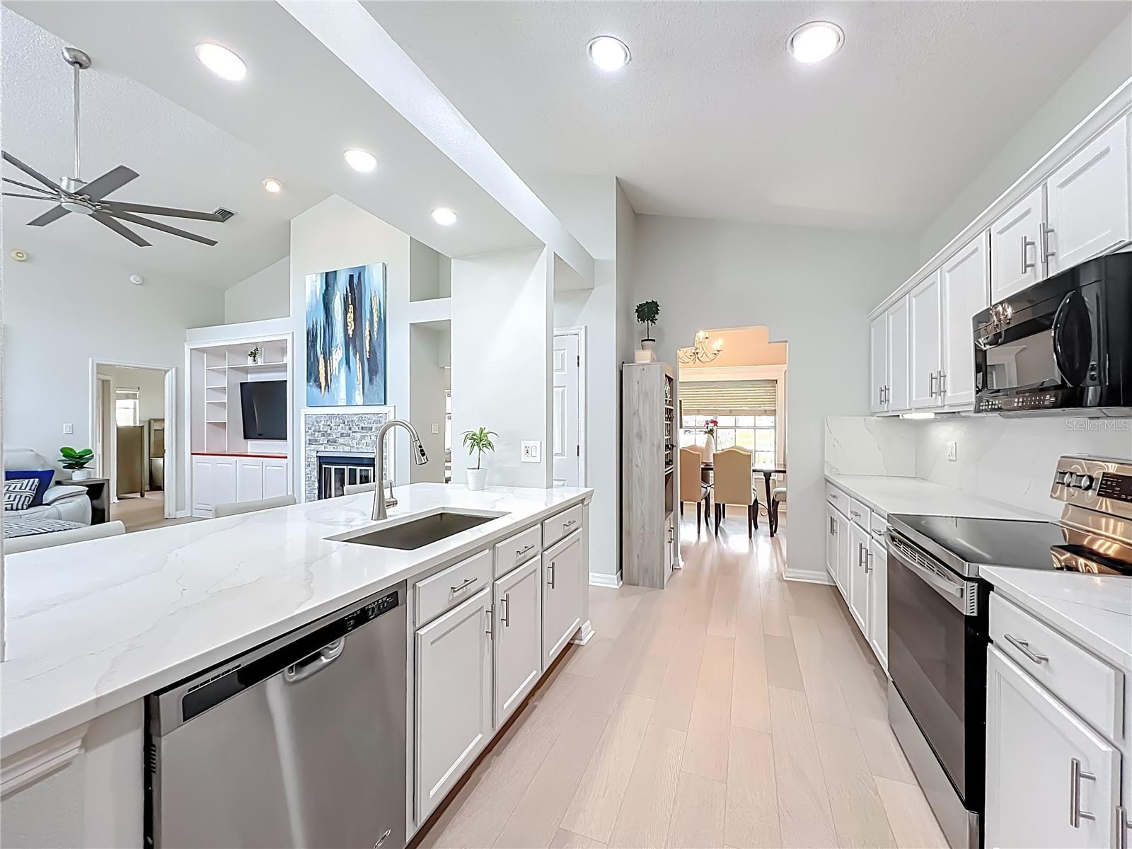 SANLANDO SPGS LAKE OAKS SEC - Residential