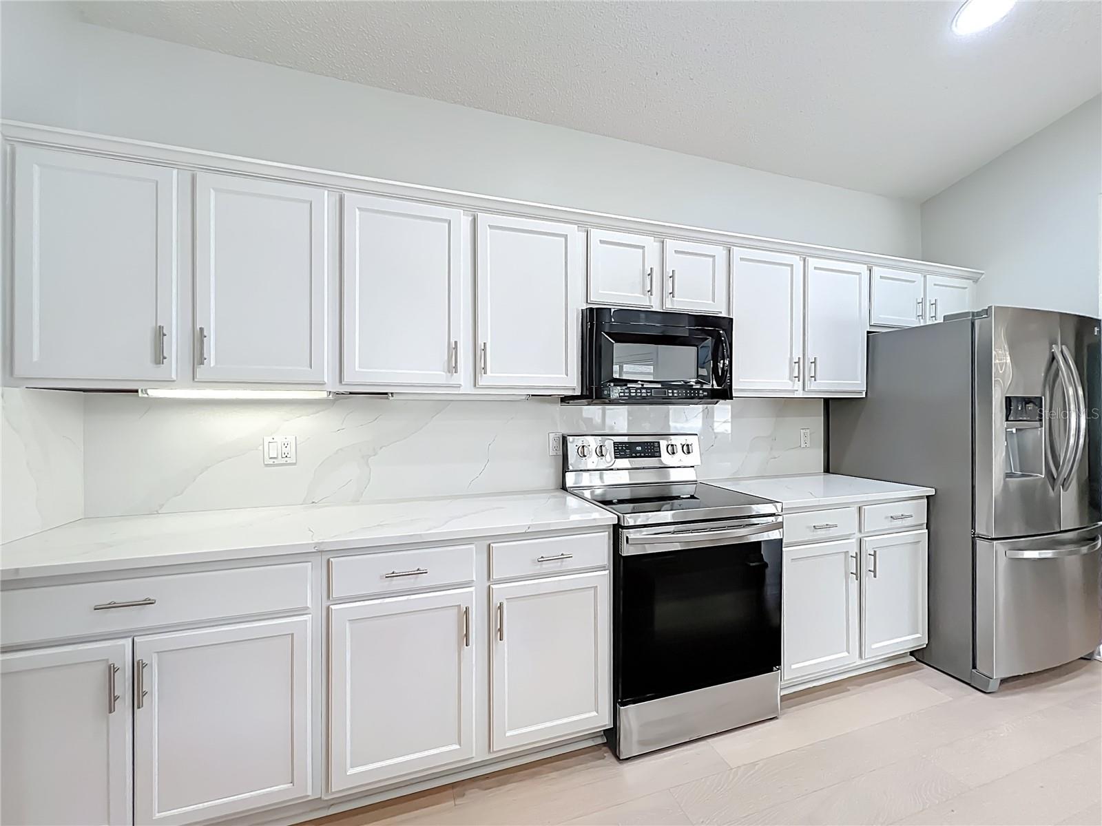 SANLANDO SPGS LAKE OAKS SEC - Residential