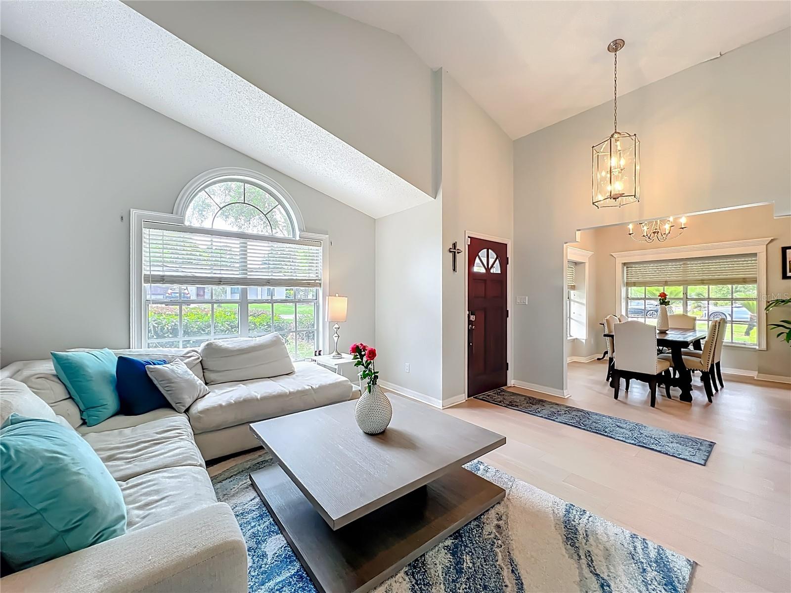 SANLANDO SPGS LAKE OAKS SEC - Residential