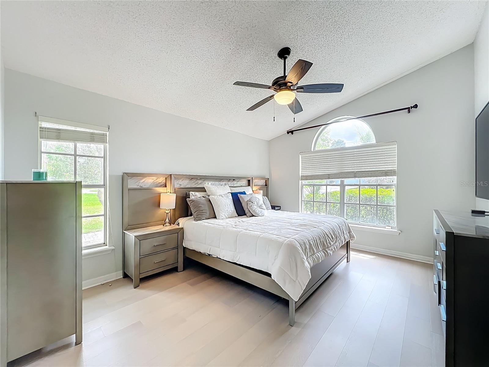 SANLANDO SPGS LAKE OAKS SEC - Residential