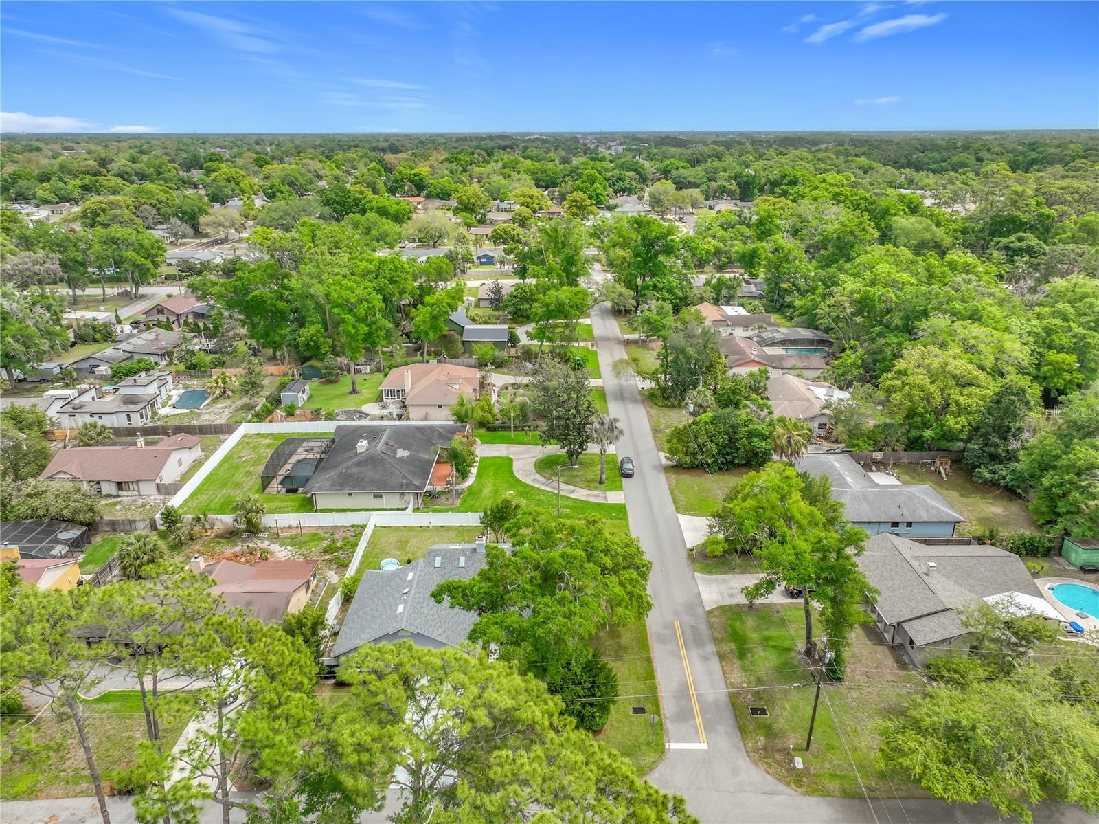 SANLANDO SPGS LAKE OAKS SEC - Residential