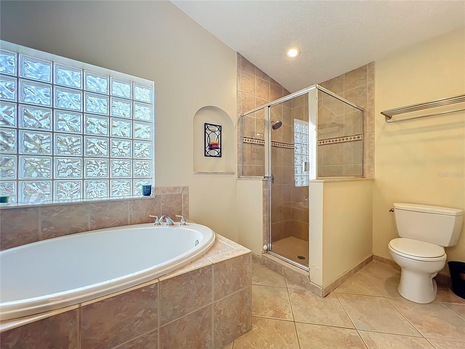 SANLANDO SPGS LAKE OAKS SEC - Residential