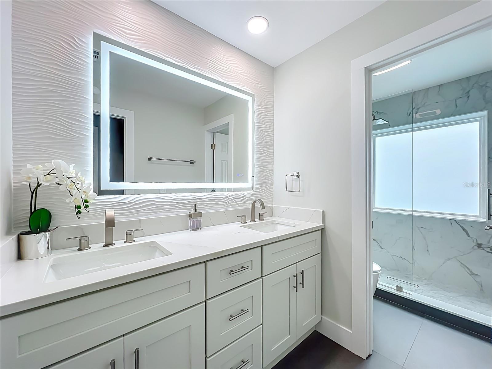 SANLANDO SPGS LAKE OAKS SEC - Residential