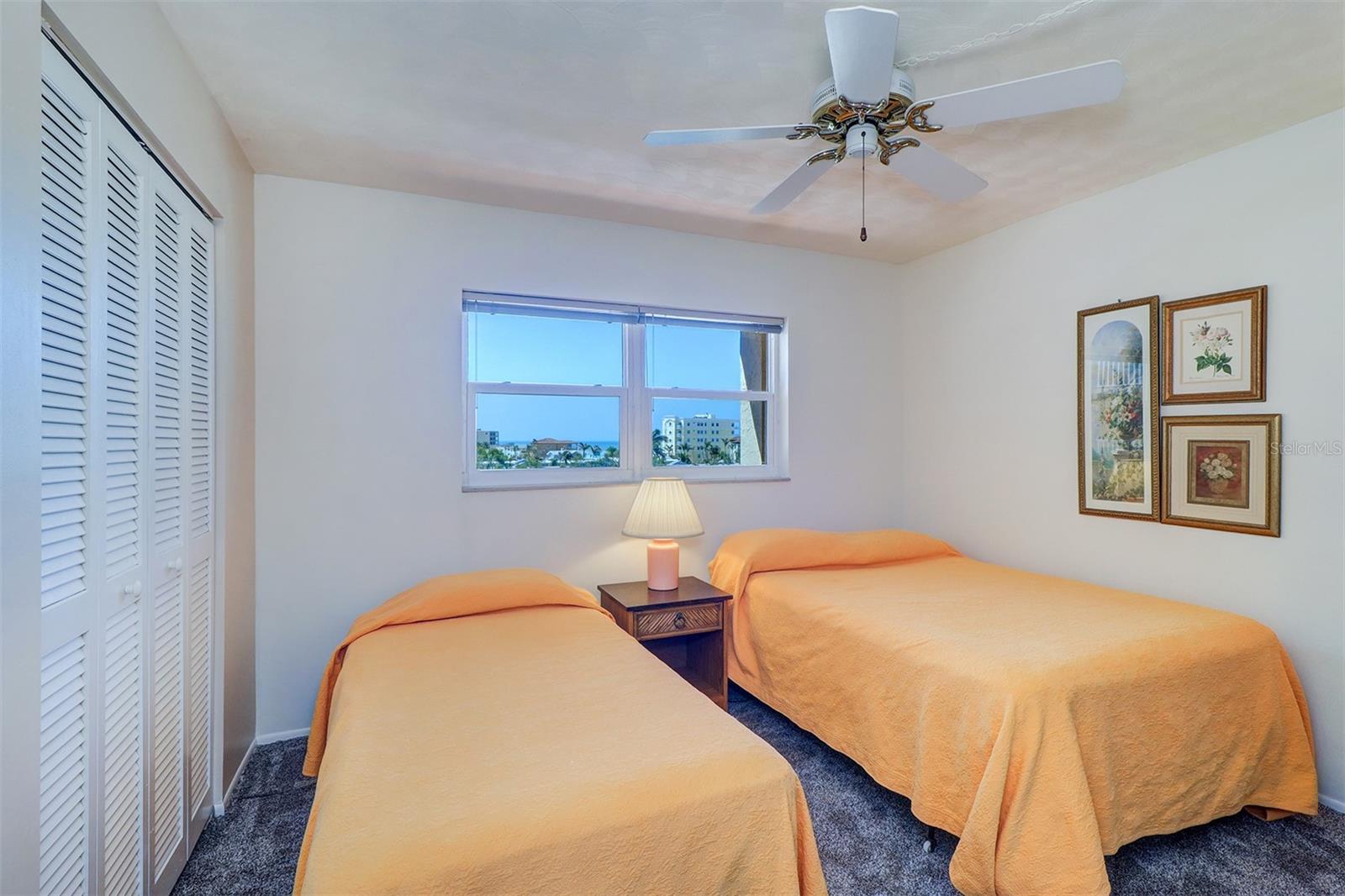 BAY SHORES YACHT & TENNIS CLUB - Residential