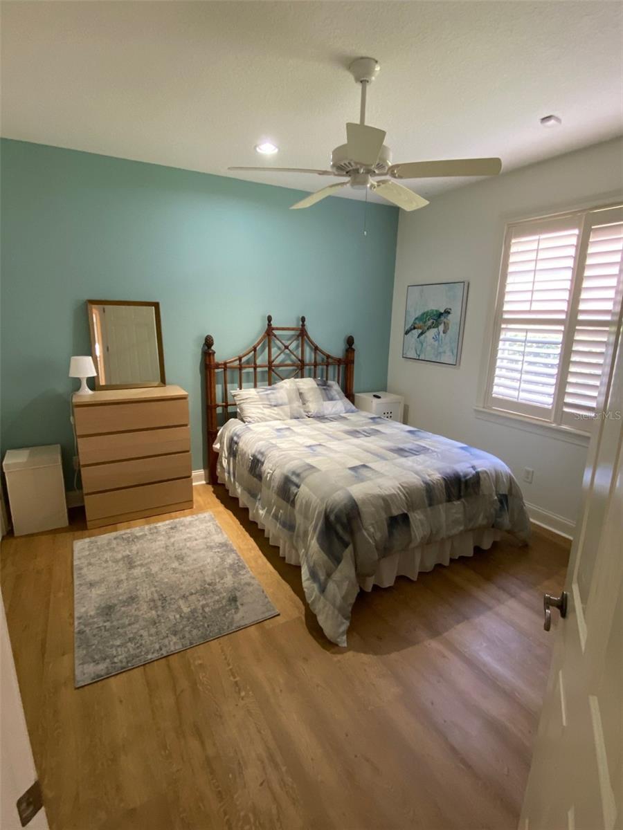 WOODBRIDGE ON GREEN - Residential