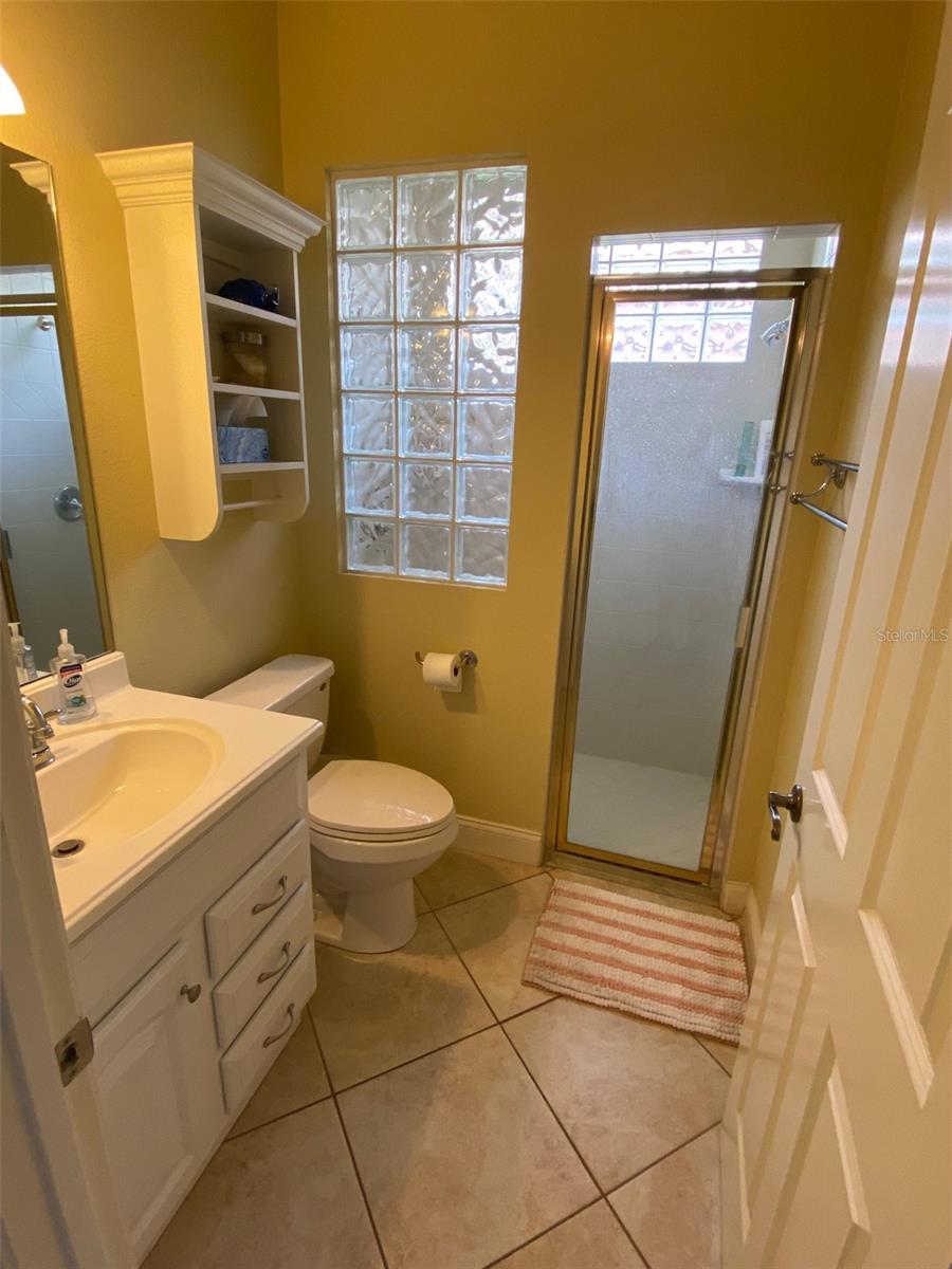 WOODBRIDGE ON GREEN - Residential