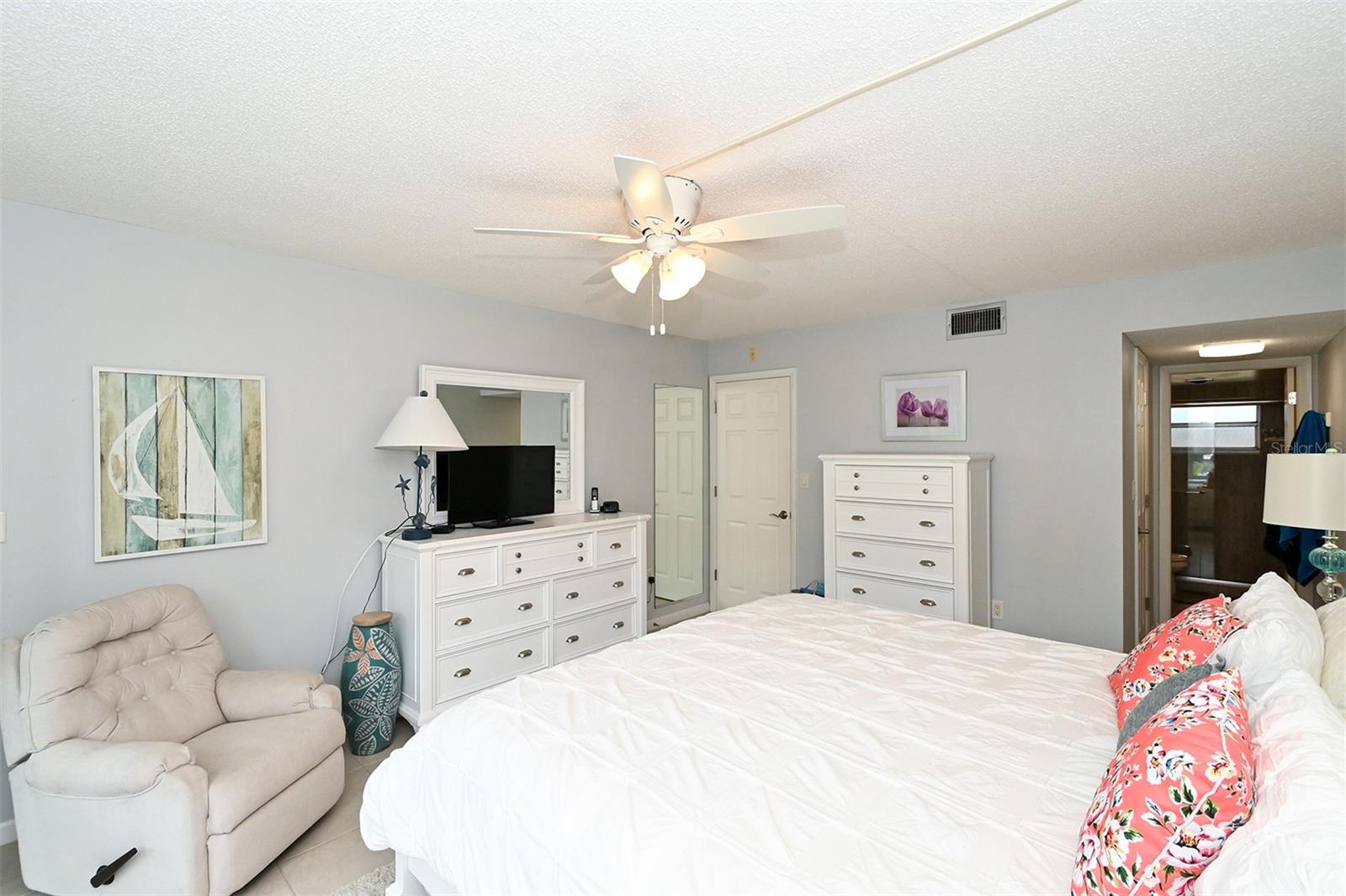 SIESTA HARBOR I - Residential Lease
