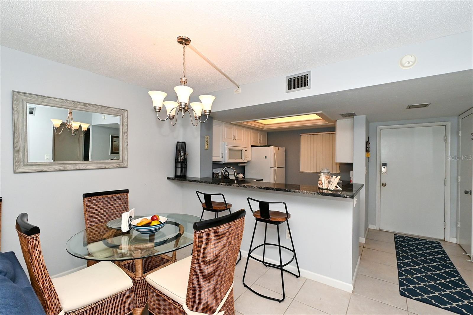 SIESTA HARBOR I - Residential Lease