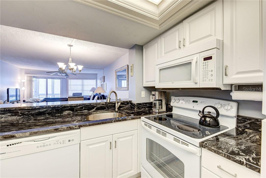 SIESTA HARBOR I - Residential Lease