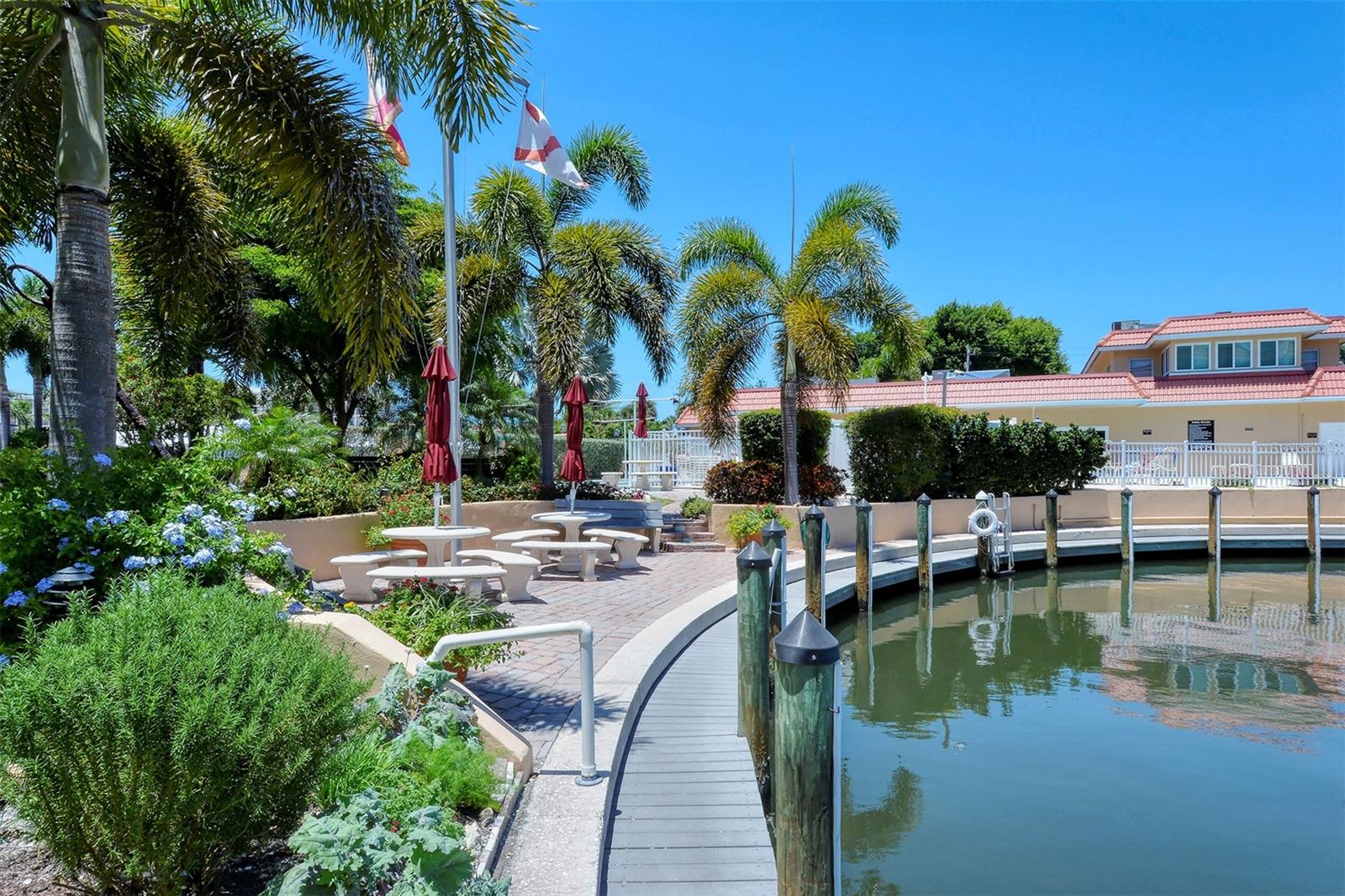 SIESTA HARBOR I - Residential Lease