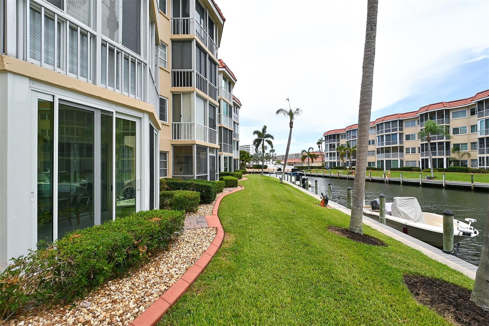 SIESTA HARBOR I - Residential Lease