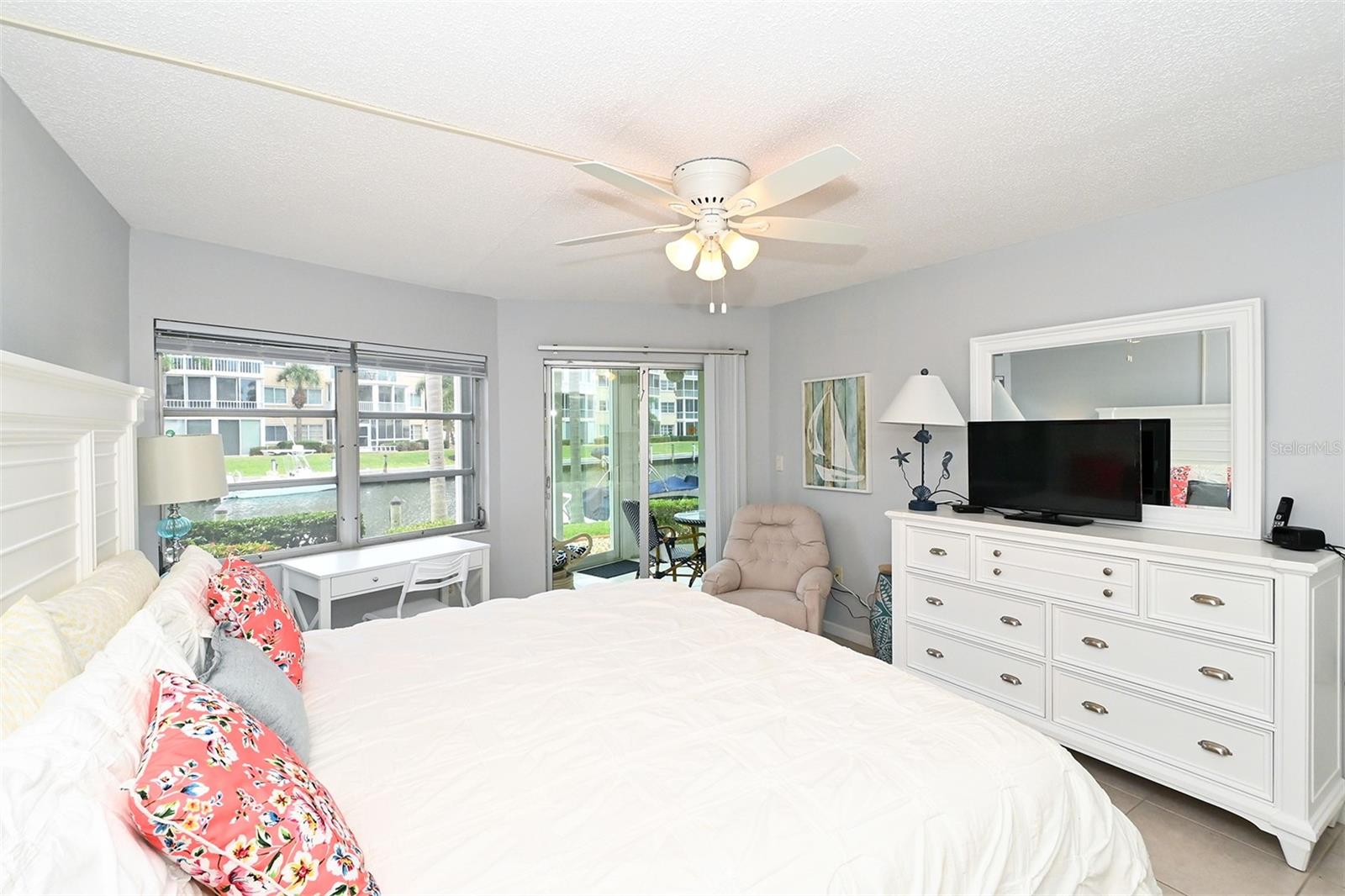 SIESTA HARBOR I - Residential Lease