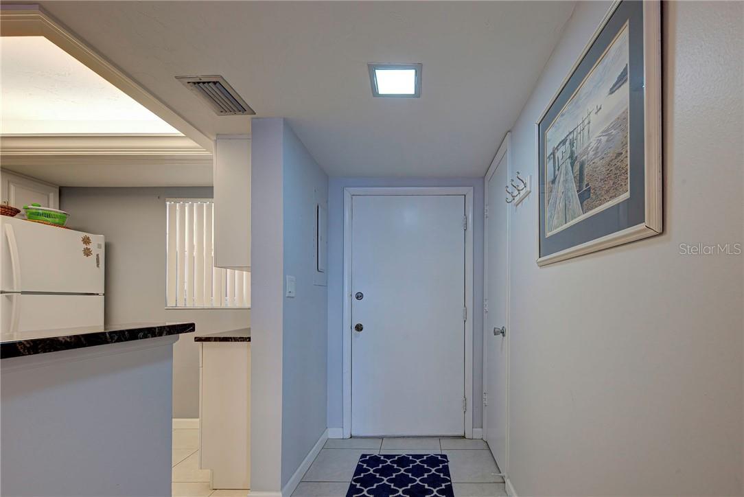 SIESTA HARBOR I - Residential Lease