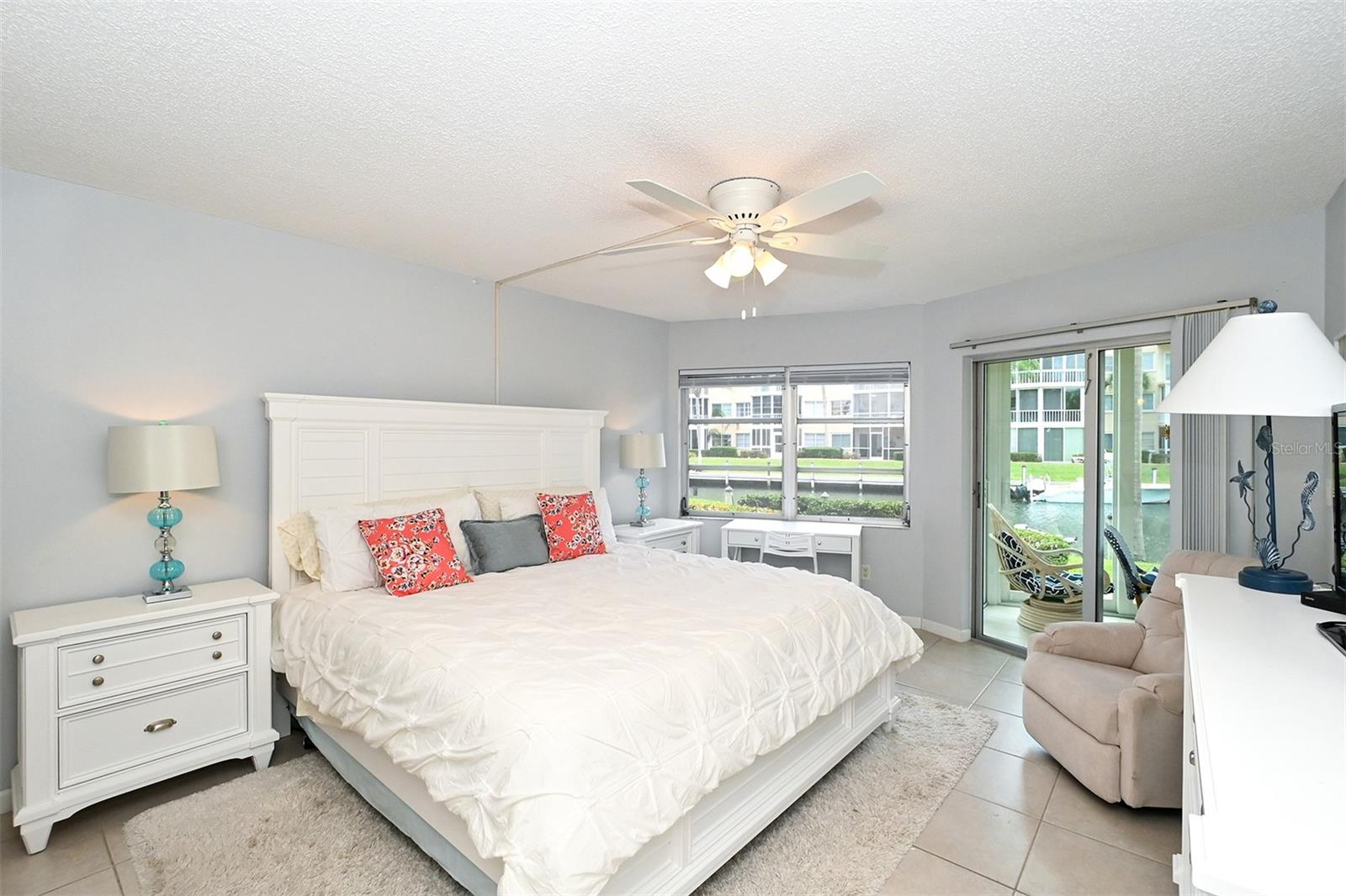 SIESTA HARBOR I - Residential Lease