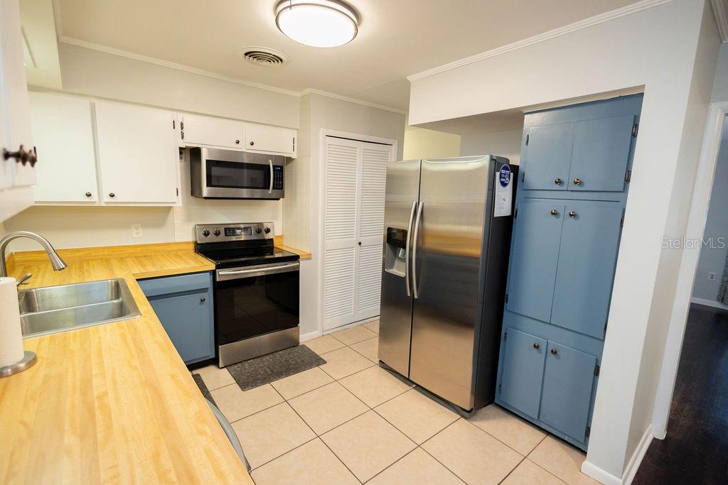 MELTONS SUB - Residential