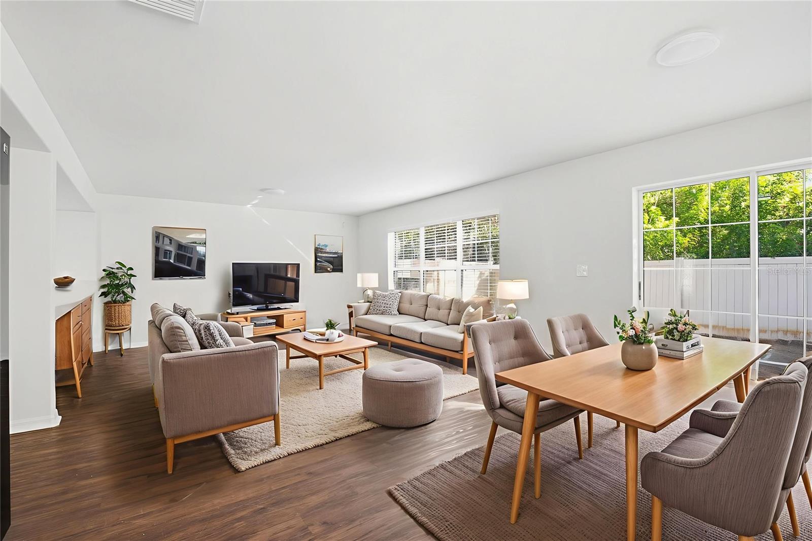 MAGNOLIA TRAILS - Residential