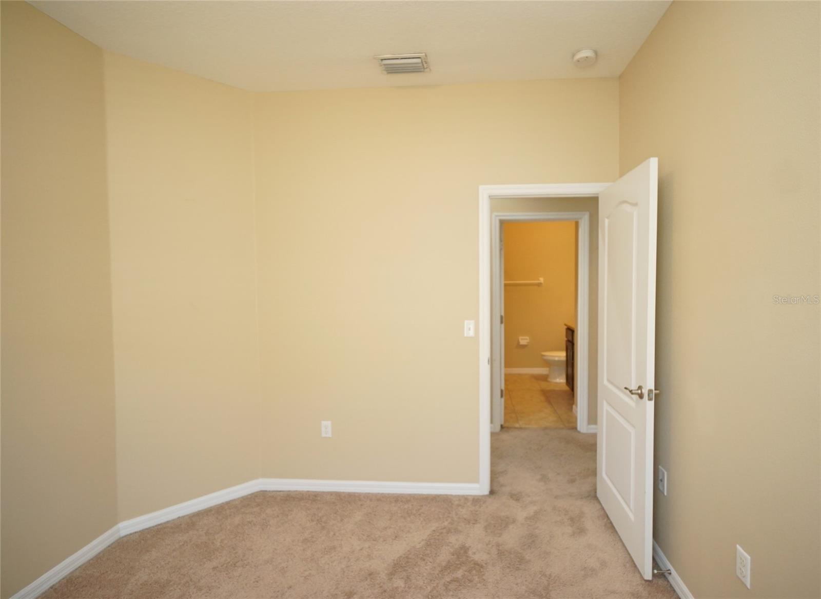 SCHOONER COVE A CONDO PH 82 - Residential Lease