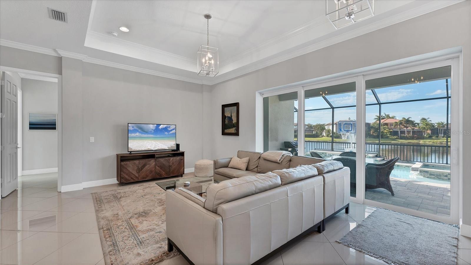 LEGENDS BAY - Residential