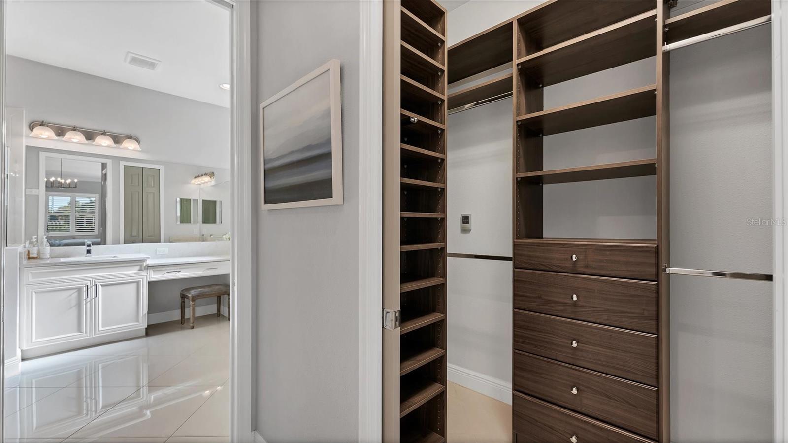 LEGENDS BAY - Residential