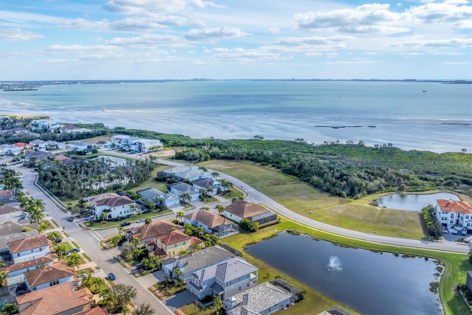 LEGENDS BAY - Residential